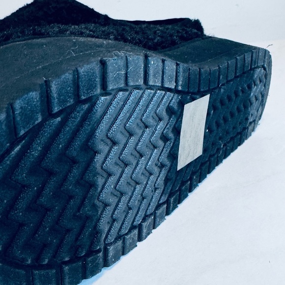 MADDEN GIRL Faux Fur Clogs - Picture 7 of 12